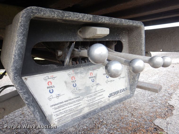 image for item DM7314 2007 International 4300  rollback truck