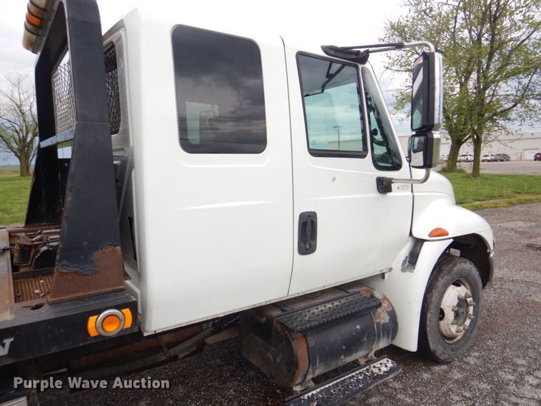 image for item DM7314 2007 International 4300  rollback truck