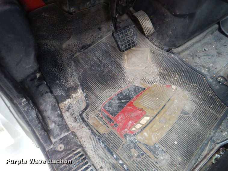 image for item DM7314 2007 International 4300  rollback truck