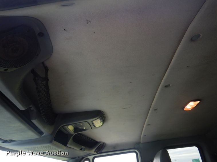 image for item DM7314 2007 International 4300  rollback truck