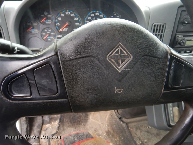 image for item DM7314 2007 International 4300  rollback truck