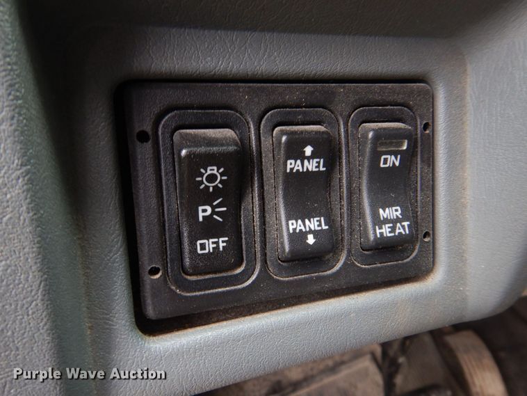 image for item DM7314 2007 International 4300  rollback truck