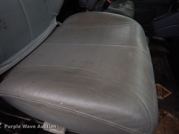 image for item DM7314 2007 International 4300  rollback truck