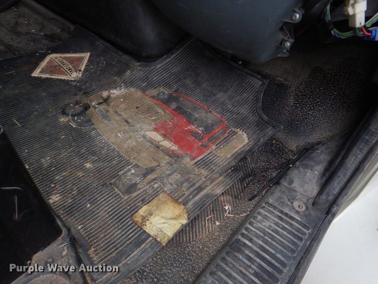 image for item DM7314 2007 International 4300  rollback truck