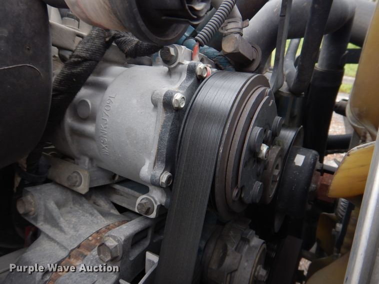 image for item DM7314 2007 International 4300  rollback truck