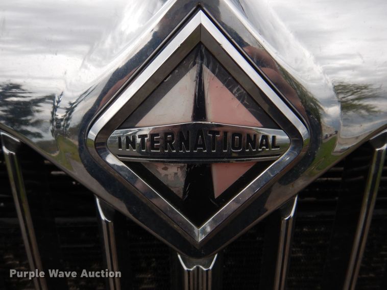 image for item DM7314 2007 International 4300  rollback truck