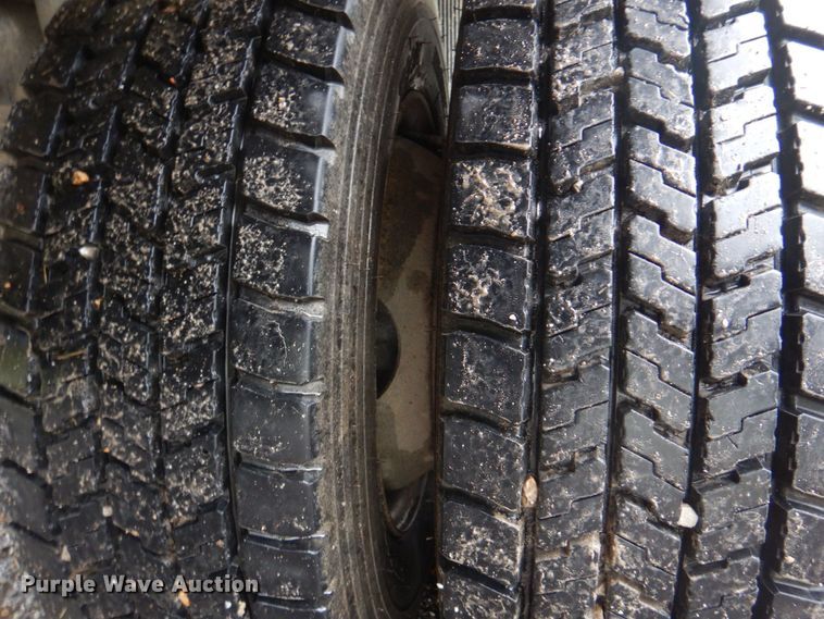 image for item DM7314 2007 International 4300  rollback truck