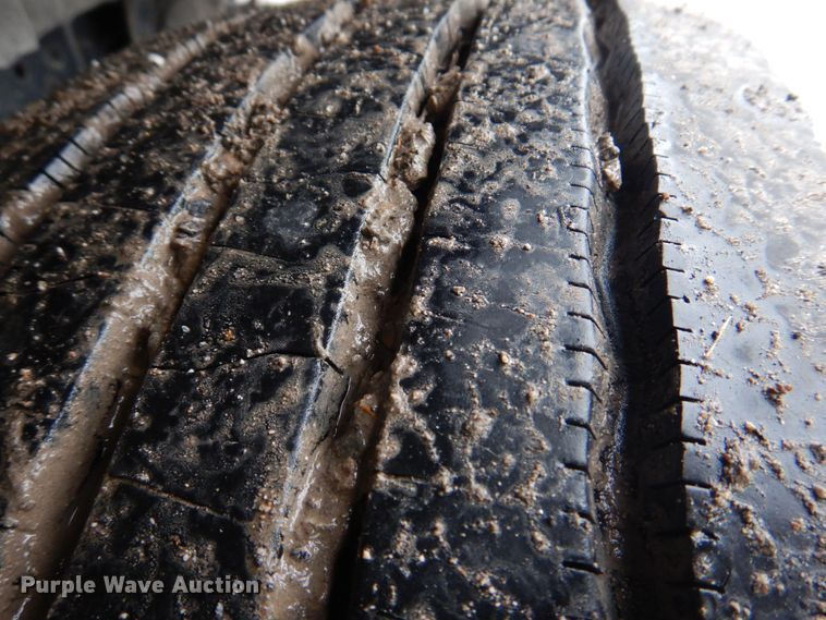 image for item DM7314 2007 International 4300  rollback truck