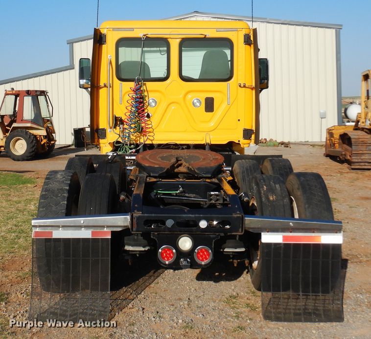 image for item DN0288 2012 Freightliner Cascadia 125  semi truck