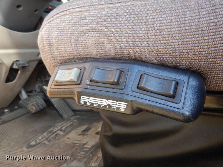 image for item DN0288 2012 Freightliner Cascadia 125  semi truck