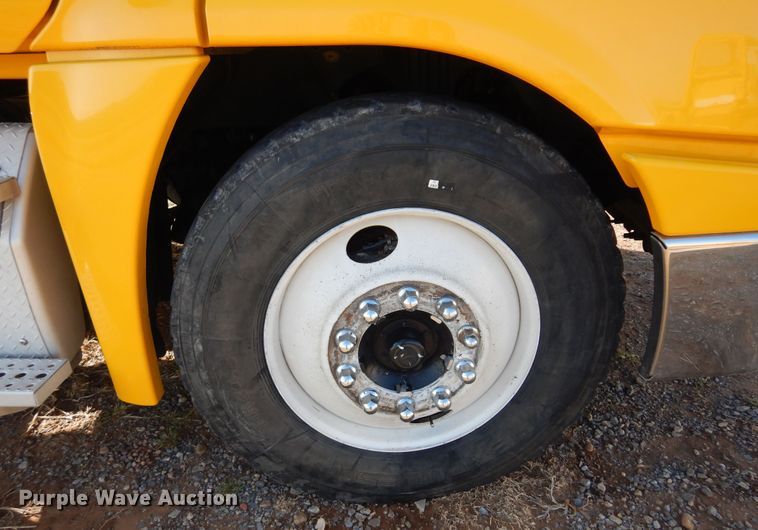 image for item DN0288 2012 Freightliner Cascadia 125  semi truck