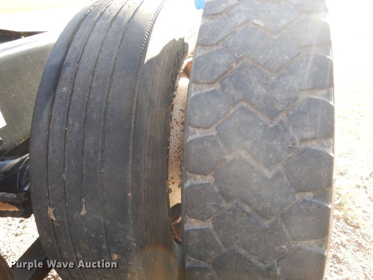 image for item DN0288 2012 Freightliner Cascadia 125  semi truck