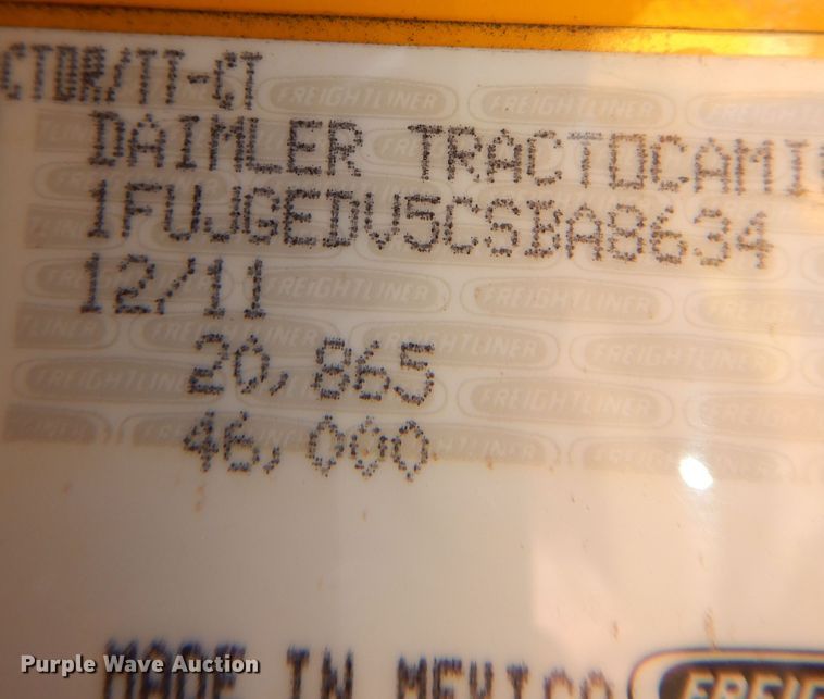 image for item DN0288 2012 Freightliner Cascadia 125  semi truck