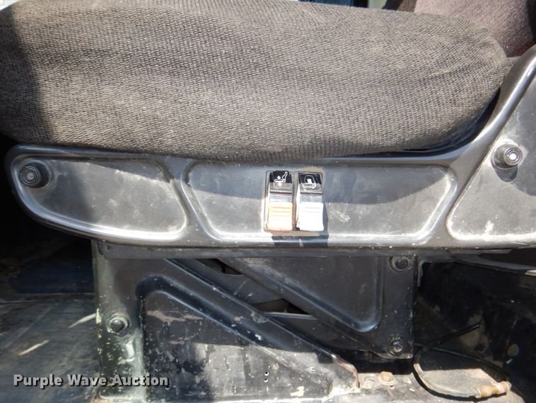 image for item DN7312 1997 Mack CH613  semi truck