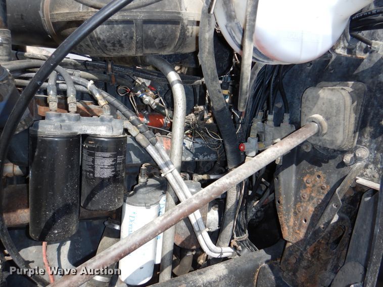 image for item DN7312 1997 Mack CH613  semi truck