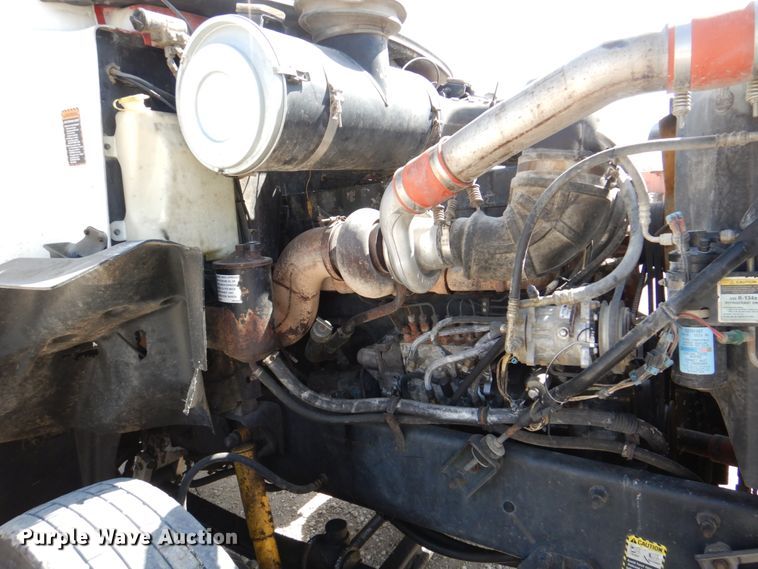 image for item DN7312 1997 Mack CH613  semi truck