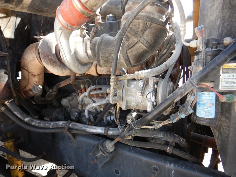 image for item DN7312 1997 Mack CH613  semi truck