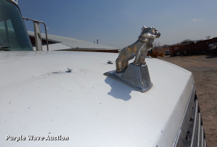 image for item DN7312 1997 Mack CH613  semi truck