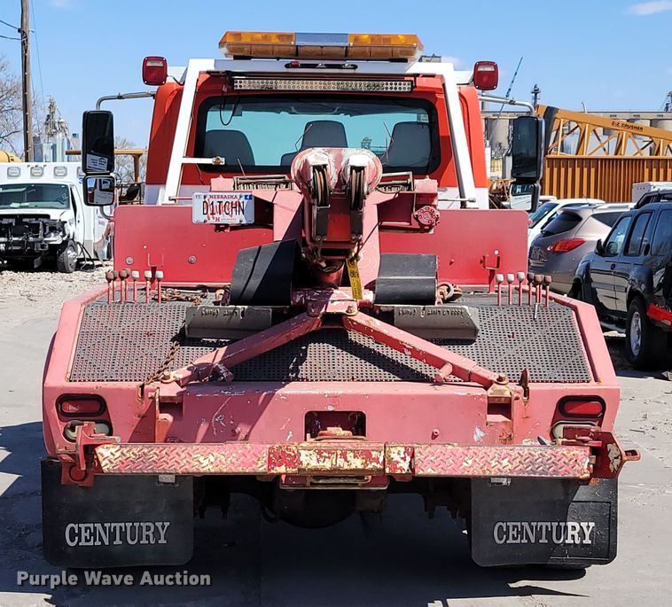 image for item DN7353 2003 International 4300  tow truck