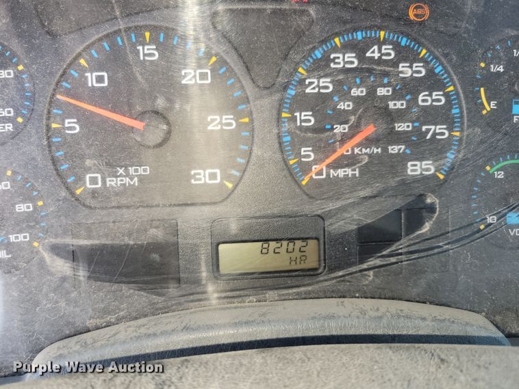 image for item DN7353 2003 International 4300  tow truck