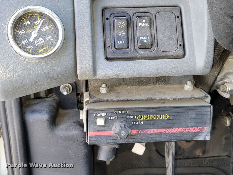 image for item DN7353 2003 International 4300  tow truck