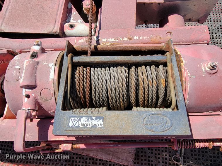 image for item DN7353 2003 International 4300  tow truck