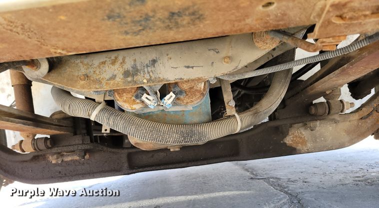 image for item DN7353 2003 International 4300  tow truck