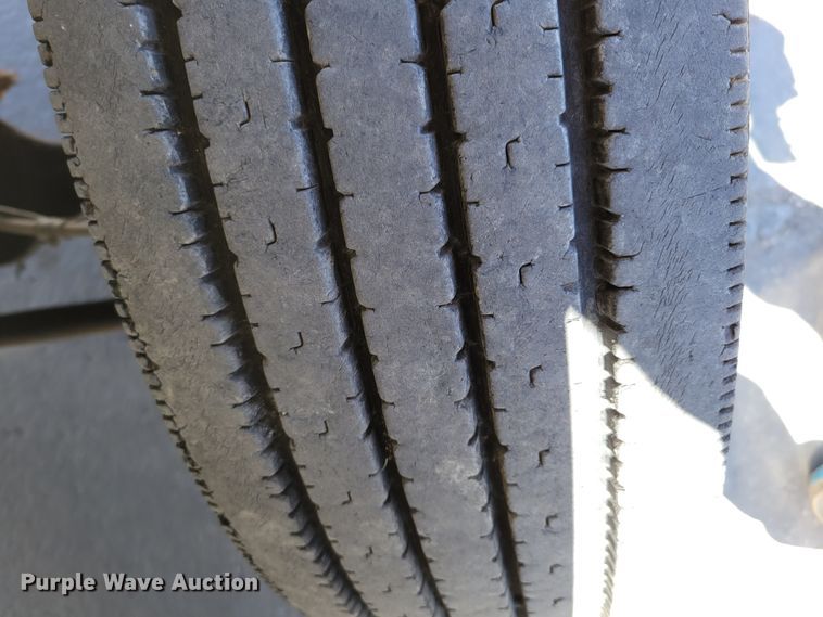 image for item DN7353 2003 International 4300  tow truck