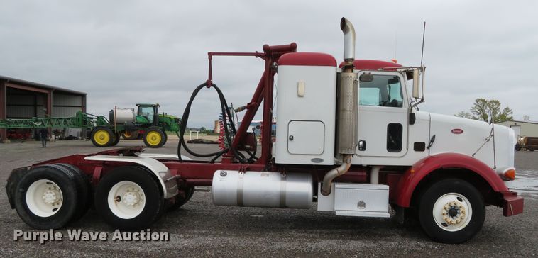 image for item DN7964 2008 Peterbilt 365  semi truck
