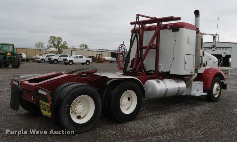 image for item DN7964 2008 Peterbilt 365  semi truck
