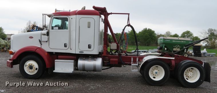 image for item DN7964 2008 Peterbilt 365  semi truck
