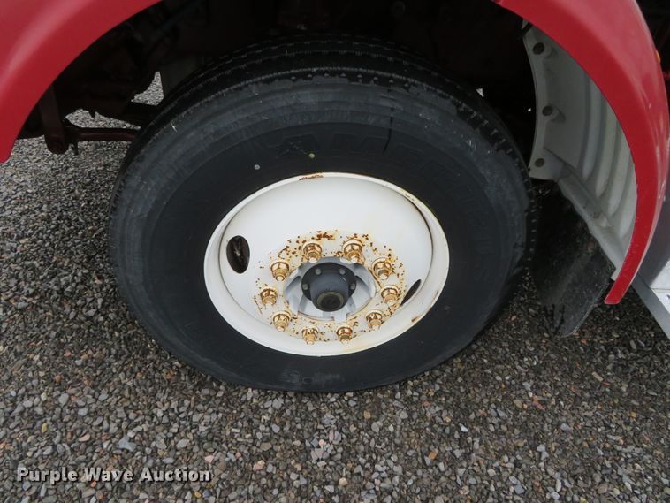 image for item DN7964 2008 Peterbilt 365  semi truck