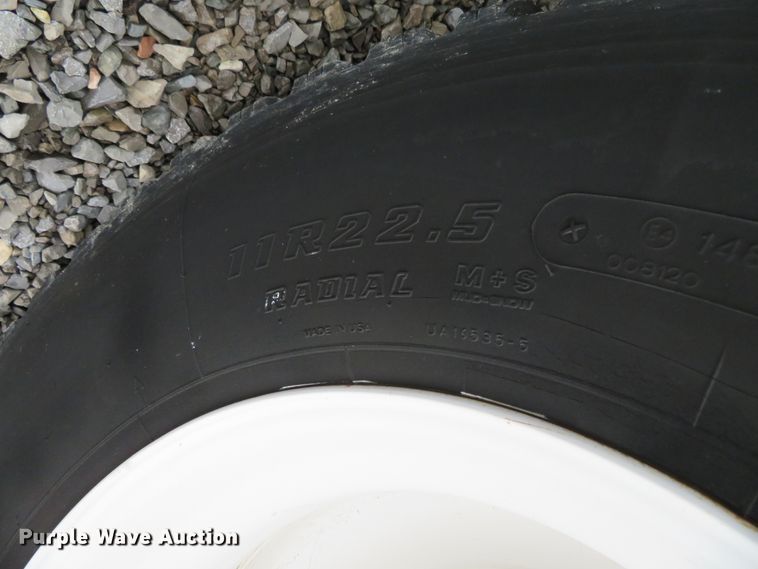 image for item DN7964 2008 Peterbilt 365  semi truck