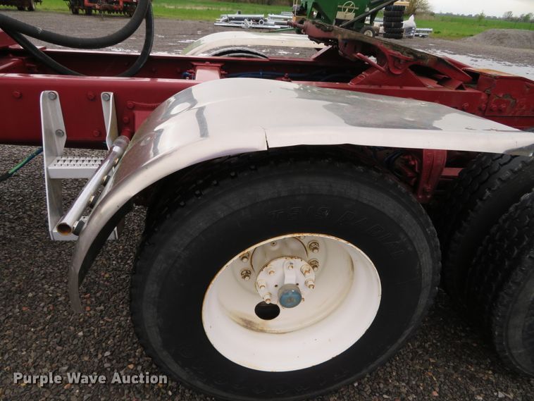 image for item DN7964 2008 Peterbilt 365  semi truck