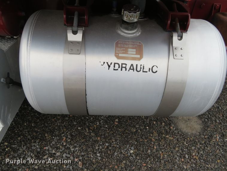 image for item DN7964 2008 Peterbilt 365  semi truck