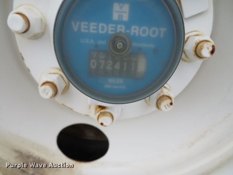 image for item DN7964 2008 Peterbilt 365  semi truck