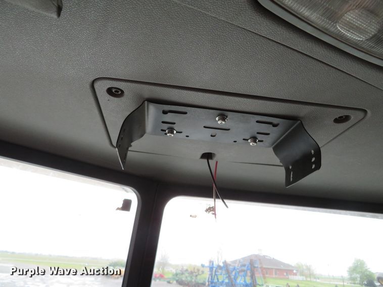 image for item DN7964 2008 Peterbilt 365  semi truck