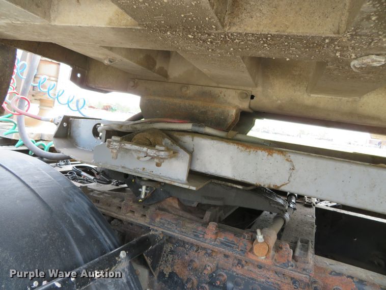 image for item DN7971 1996 Ravens  end dump trailer