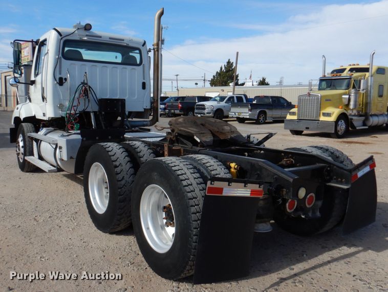 image for item DP3969 2015 Freightliner 114SD  semi truck