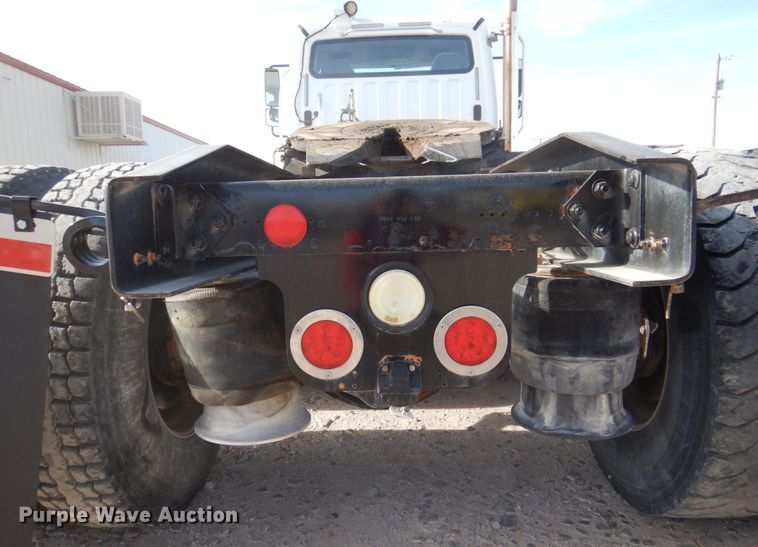 image for item DP3969 2015 Freightliner 114SD  semi truck