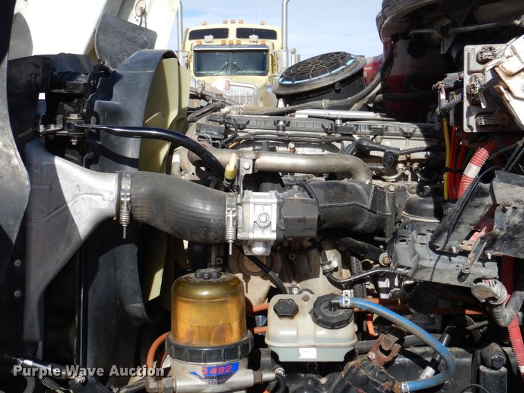 image for item DP3969 2015 Freightliner 114SD  semi truck