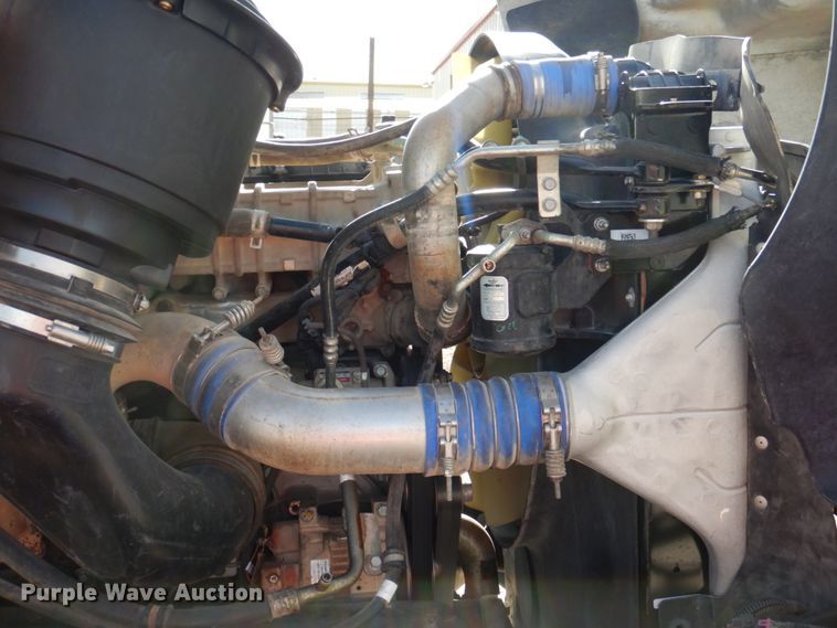 image for item DP3969 2015 Freightliner 114SD  semi truck