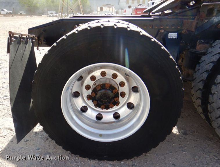 image for item DP3969 2015 Freightliner 114SD  semi truck