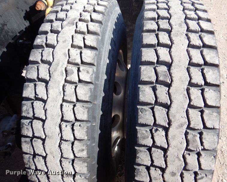 image for item DP3969 2015 Freightliner 114SD  semi truck