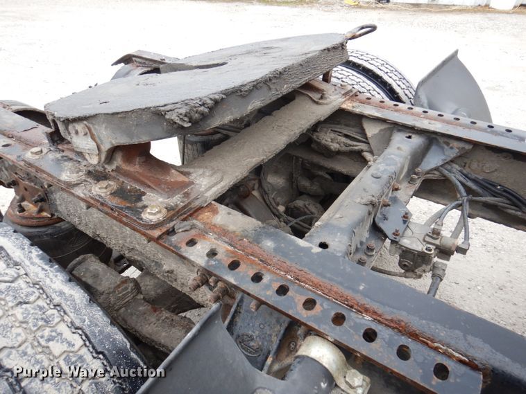 image for item DP5433 2003 Mack CH600  semi truck