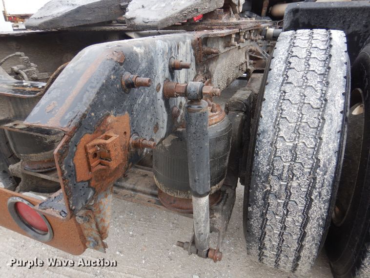 image for item DP5433 2003 Mack CH600  semi truck