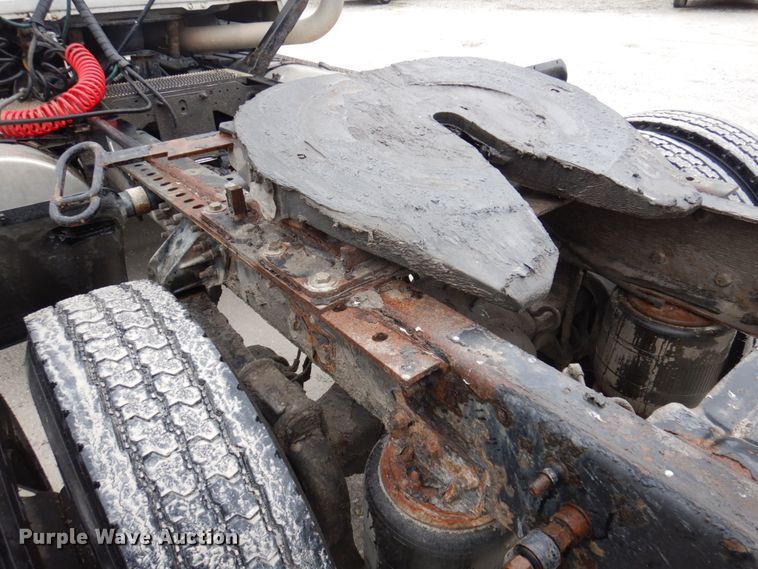 image for item DP5433 2003 Mack CH600  semi truck