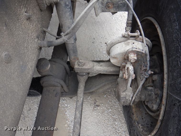 image for item DP5433 2003 Mack CH600  semi truck