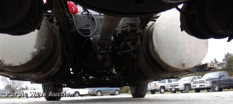 image for item DP5433 2003 Mack CH600  semi truck