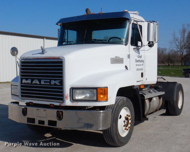 image for item DP5434 1998 Mack CH612  semi truck